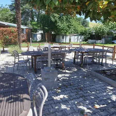 Campsite Camping L'escale Sainte-Helene-du-Lac