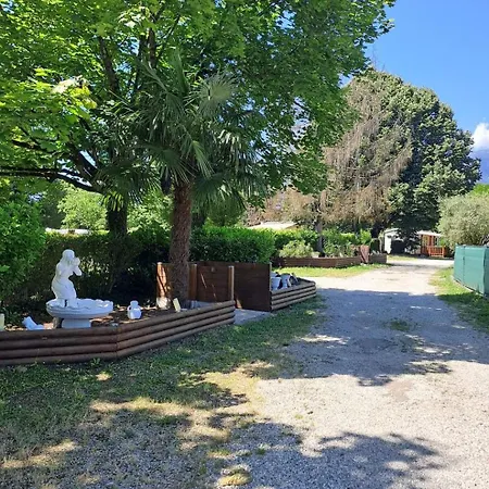 Camping L'escale Campsite Sainte-Helene-du-Lac