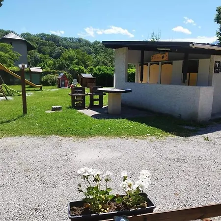 Camping L'escale *